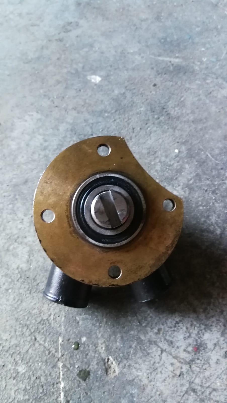 BOMBA AGUA SALADA MERCRUISER 4,2