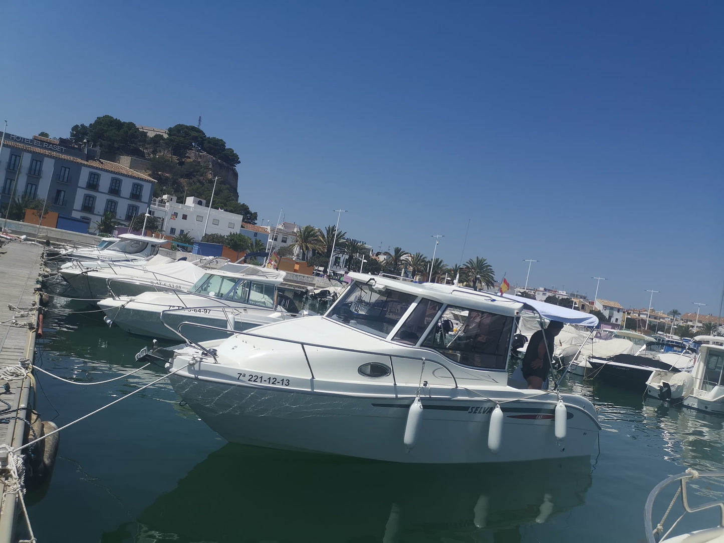 EMBARCACIÓN SELVA 6.5 CABIN